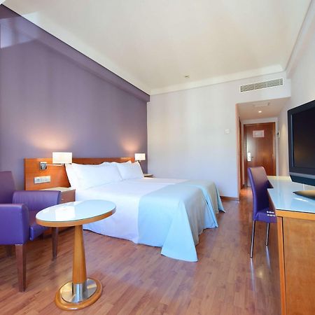 Khách sạn Madrid Centro do Melia quản lý Phòng bức ảnh